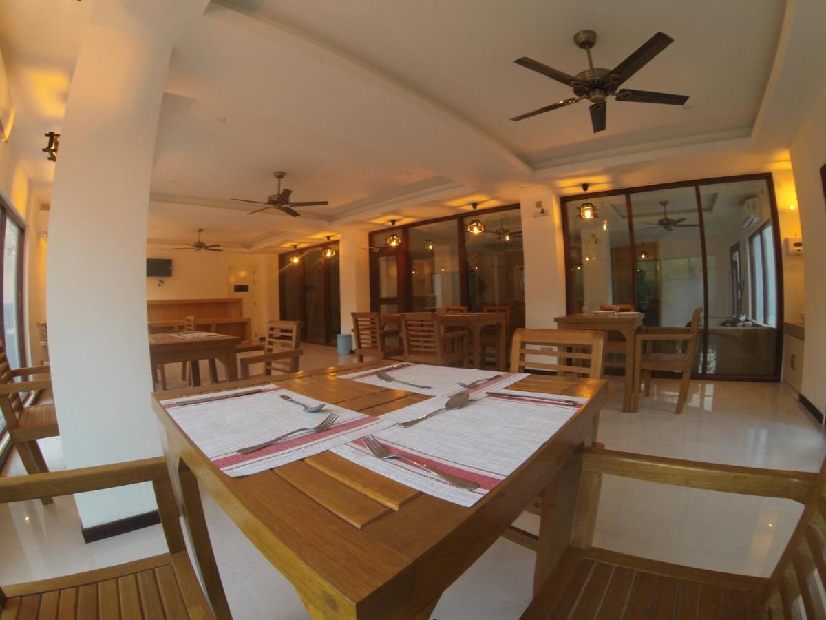 Grand Beach Dhigurah Dhigurah  Zewnętrze zdjęcie